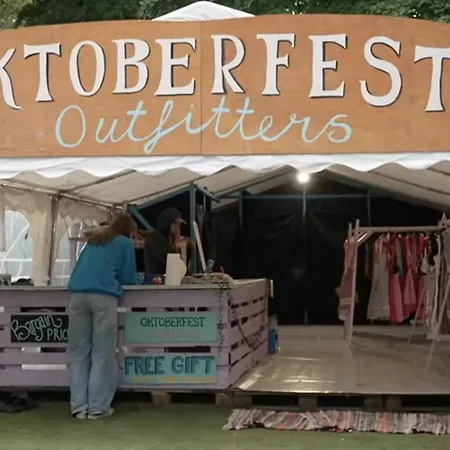 Oktoberfest Village キャンプ場