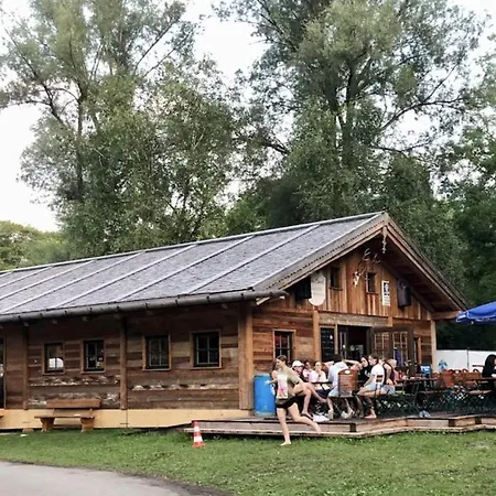 キャンプ場 Oktoberfest Village *